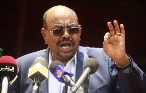 البشير يحذر من استنساخ «الربيع العربي» بالسودان 