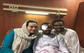 الحب والاحتجاجات.. مظاهرات السودان تجمع بين عالمين متناقضين