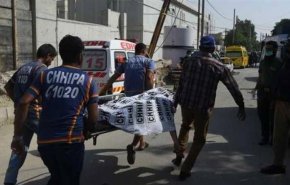قتلى وجرحى في هجوم انتحاري على مركز للشرطة بباكستان