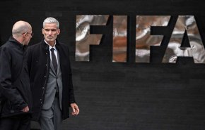 الفيفا يعقد اجتماعاً حول وضع لاعب الكرة البحريني حكيم العريبي