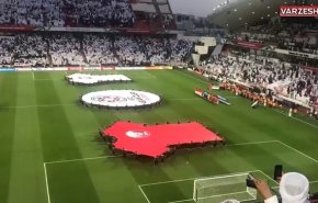 شاهد.. ماذا فعل مشجعو الإمارت اثناء نشيد قطر الوطني؟
