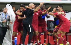 بالفيديو.. الدموع والإبتسامات بعد لقاء قطر والإمارات