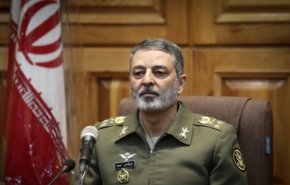 اللواء موسوي: لن نسمح للاعداء بالاقتراب من حدودنا