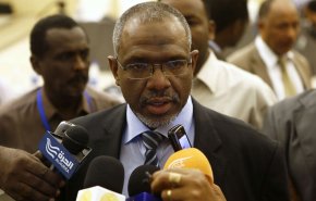 رئيس وزراء السودان: مطالب المحتجين 