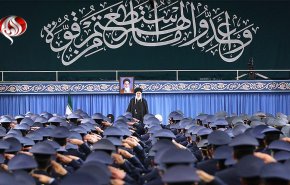 اية الله خامنئي: النظام الاميركي يجسد الشر والعنف