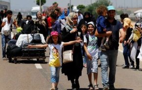 عودة 888 لاجئا سوريا إلى وطنهم من الاردن ولبنان