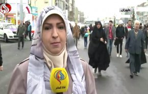 الجو الممطر وتأثيره علی مسيرات انتصار الثورة في ايران