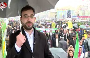 هذا ما جری بشارع 'الثورة الاسلامية' في ذكری انتصارها