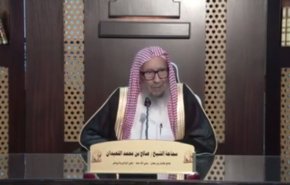شيخ سعودي يسألونه عن الفسق والفجور في السعودية.. فيسب ايران!