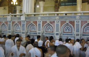 تصريحات عن 'ماء زمزم' تثير الجدل في مواقع التواصل