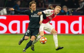 ريال مدريد يخطف الانتصار على أياكس بـ