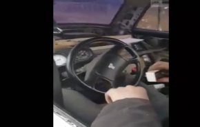 شاهد فيديو  للسيارة التي تسير بالعكس