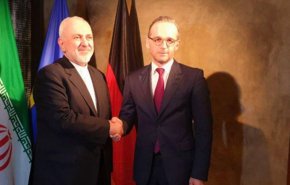 ظريف يلتقي بنظيره الألماني في ميونيخ