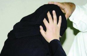طلبت الطلاق بعد ضربها بحزام جلدي لإخراج الجن منها..!