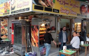 'السوریون اکلوا البلد' ام ساهموا في دفع اقتصاديات دول الجوار؟