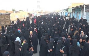 مسيرة نسائية حاشدة في الحديدة تنديدا بالتطبيع 