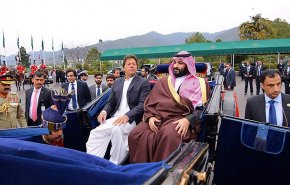 شاهد بالفيديو.. ما الذي كان يخشاه بن سلمان حينما زار باكستان؟