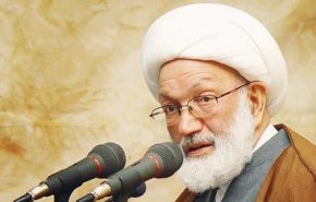 شاهد: آية الله عيسى قاسم في محفل شهداء الثورة الإسلامية