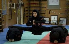 شاهد بالفيديو.. اداء فرقة فتيات النينجا في برنامج كشف المواهب في طهران
