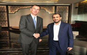 رئيس الوفد الوطني يستعرض مع وزير خارجية بريطانيا التحديات التي تواجه اتفاق السويد
