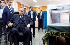 اليوم.. الجزائر تترقب حسم ترشح بوتفليقة