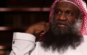 الكلباني يبدل في عهد إبن سلمان فتواه ليحلل الغناء 