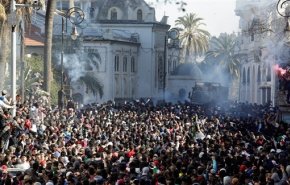 المعارضة الجزائرية تدعو إلى إعلان شغور منصب الرئيس