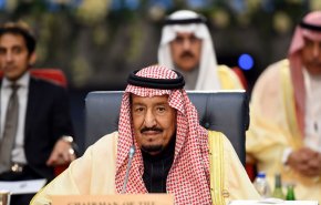 الملك سلمان منتهي عقليا ولا يتذكر أي امر بعد 5 دقائق