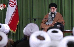 عدم انقلابی‌گری برخی‌ها به امید امت اسلام ضربه می‌زند/ طلبه و استاد ما اگر معتقد به انقلاب نباشد، به درد کشور نمی‌خورد