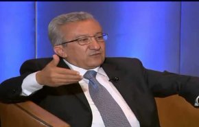 باحث يكشف الخطير..تفكك وتناقض والسلطة الجزائرية عاجزة