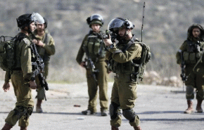 اصابة شاب فلسطيني برصاص قوات الاحتلال الاسرائيلي