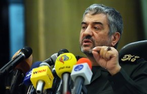 تمام سرزمین‌های اشغالی تحت پوشش موشک‌های حزب‌الله است/ سپاه هرگز وارد دسته‌بندی های سیاسی نشده است