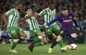 شاهد كيف برشلونة يكتسح ريال بيتيس بهاتريك ميسي