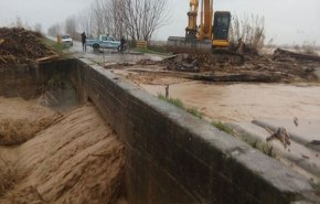 سيول جارفة تجتاح 12 مدينة في محافظة مازندران الايرانية