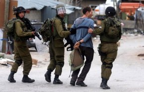 الاحتلال يعتقل 11 فلسطينيًا في الضفة الغربية
