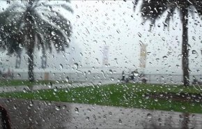بالصور.. الامطار تغرق محال تجارية في سوق النبي يونس بالعراق
