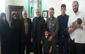 اللواء سليماني يتفقد عوائل الشهداء المدافعين عن المراقد المقدسة
