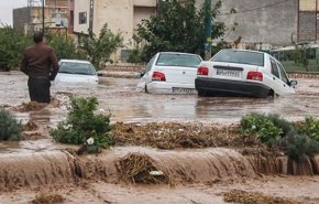 إخلاء قرى ومدن في إيران وسيول جارفة تجتاح البلاد