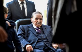 الرئیس الجزائري عبد العزيز بوتفليقة یعلن استقالته
