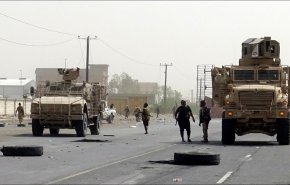 السلطة المحلية بالحديدة تدين اختطاف مرتزقة العدوان امرأة وطفليها