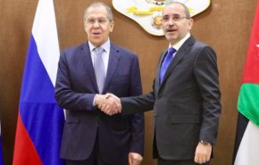 الصفدي ولافروف يبحثان المستجدات الإقليمية والدولية