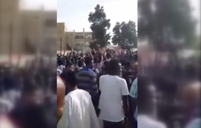 بالفيديو.. ما الذي حدث للبشير هذا الصباح ؟!