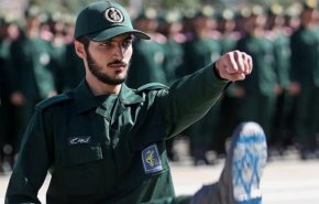 بالفيديو.. جزائريون ينددون باجراء ترامب ضد حرس الثورة 