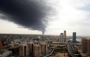 مصادر: مقاتلة مجهولة تقصف مطار معيتيقة بطرابلس
