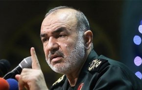 نائب قائد الحرس الثوري: نفخر بان ينعتنا ترامب بالارهاب