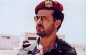 شاهد..نصب تمثال لباسل الأسد بدير الزور احتفاء بعيد الجلاء