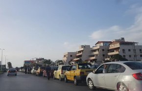 شاهد بالفيديو: طابور سوري الى موسوعة غينيس