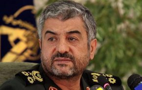 رسائل هامة من قائد الحرس لكبار المسؤولين والعسكريين