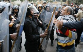 هيرست :بعد السودان والجزائر كل العيون على مصر