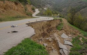 انهيار التربة في 100 قرية بمحافظة لرستان غرب ايران